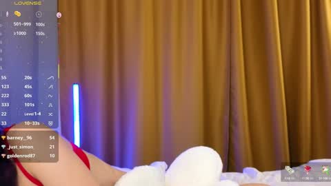 Snapshot of stacybesty chatting on 01/20/25, 10:37 Lilian online show from 01/20/25, 10:37