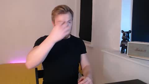 Snapshot of stan_lust chatting on 11/12/25, 07:57 StanLust online show from 11/12/25, 07:57