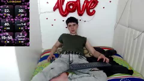 Snapshot of star_boyx chatting on 02/25/25, 07:58 star_boyx online show from 02/25/25, 07:58