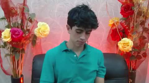 Snapshot of star_boyx chatting on 03/11/25, 08:20 star_boyx online show from 03/11/25, 08:20