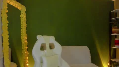 Snapshot of star_sub1 chatting on 10/23/25, 04:50 star_sub1 online show from 10/23/25, 04:50