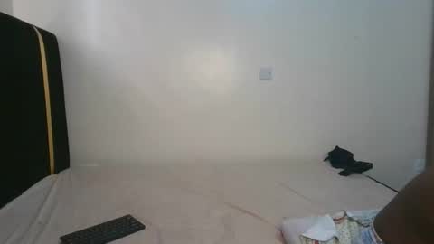 lia online show from 11/05/25, 06:46