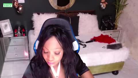 Snapshot of starhappy chatting on 01/06/25, 01:20 Welcome Im VICTORIA Your love is my passion activate my love and moaning with your tips and enjoy with me online show from 01/06/25, 01:20