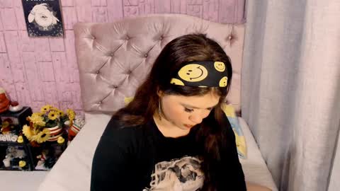 Snapshot of starsweetcute chatting on 12/28/24, 11:48 Celeste online show from 12/28/24, 11:48