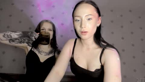 staysi_ online show from 12/03/25, 10:52