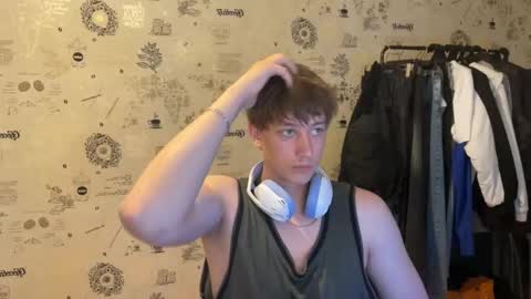 Snapshot of steave418970 chatting on 09/16/25, 11:55 Daniel online show from 09/16/25, 11:55