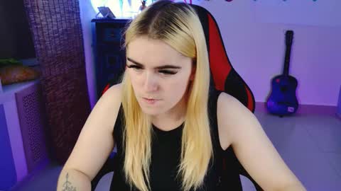 stef_nicks online show from 09/20/25, 09:32