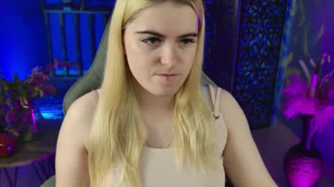 stef_nicks online show from 10/11/25, 07:18