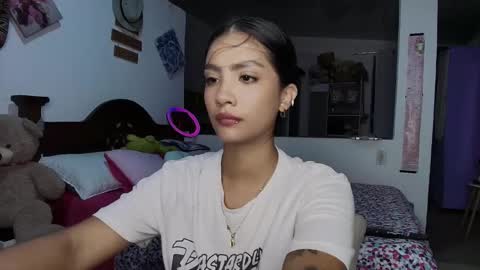 Im MiaIts my first day here  online show from 09/20/25, 12:33