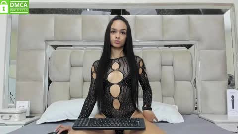 Snapshot of stefany520 chatting on 01/29/25, 10:53 Stefany online show from 01/29/25, 10:53