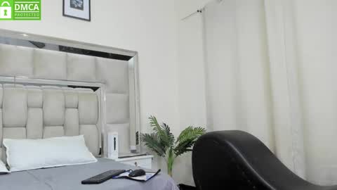 Snapshot of stefany520 chatting on 02/18/25, 07:41 Stefany online show from 02/18/25, 07:41