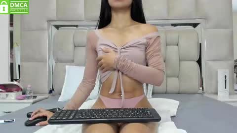 Snapshot of stefany520 chatting on 02/26/25, 10:31 Stefany online show from 02/26/25, 10:31