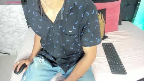 Snapshot of stefany_pablo1 chatting on 01/08/25, 12:15 stefany_pablo1 online show from 01/08/25, 12:15