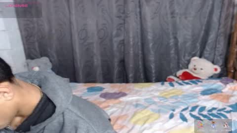 stefany_pablo1 online show from 10/31/25, 01:23