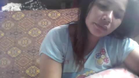 Snapshot of steffani_love chatting on 03/03/25, 08:27 steffani_love online show from 03/03/25, 08:27