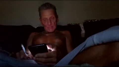 Snapshot of stefy1037 chatting on 10/20/25, 06:03 stefy1037 online show from 10/20/25, 06:03