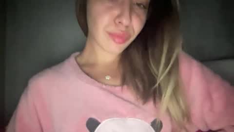 stefy_glow online show from 11/04/25, 09:25