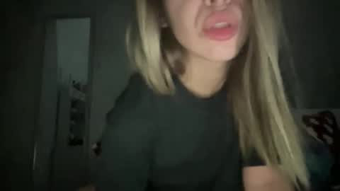 stefy_glow online show from 11/12/25, 11:25