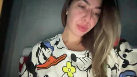 stefy_glow online show from 11/17/25, 10:26