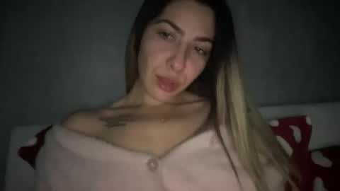 stefy_glow online show from 11/21/25, 11:03