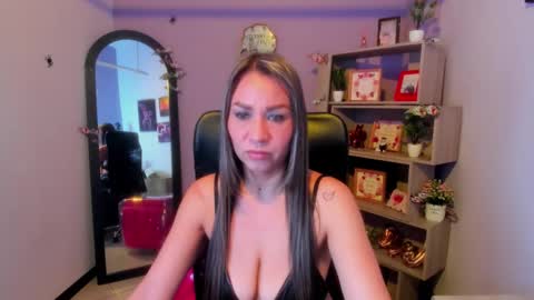 stefy_zea online show from 10/27/25, 06:01