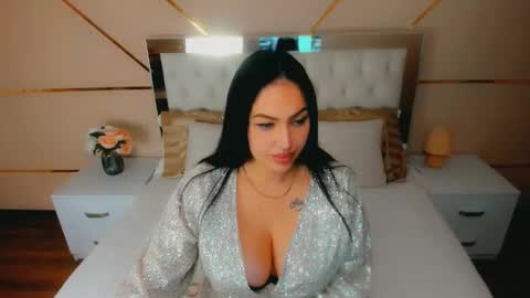 Stella Nelson online show from 10/07/25, 07:05