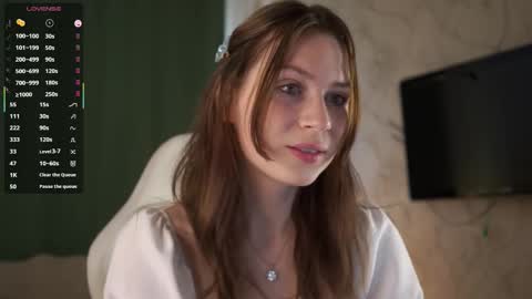 Snapshot of stella_of_steel chatting on 09/15/25, 08:47 Stella online show from 09/15/25, 08:47