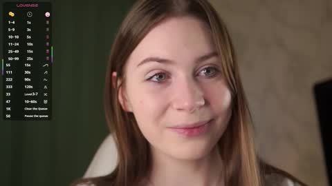 Snapshot of stella_of_steel chatting on 10/14/25, 11:33 Stella online show from 10/14/25, 11:33