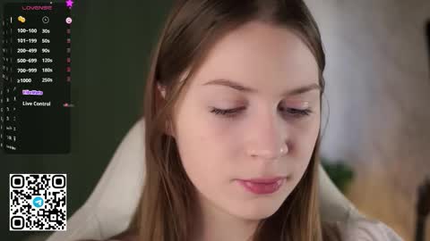 Snapshot of stella_of_steel chatting on 11/15/25, 09:39 Stella online show from 11/15/25, 09:39