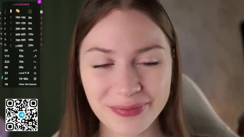 Snapshot of stella_of_steel chatting on 11/17/25, 11:27 Stella online show from 11/17/25, 11:27