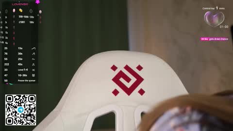 Snapshot of stella_of_steel chatting on 11/19/25, 09:53 Stella online show from 11/19/25, 09:53