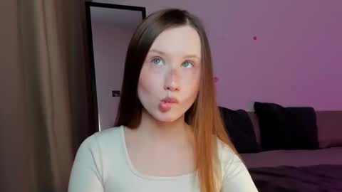 Snapshot of stella_sunny chatting on 12/22/24, 03:00 stella_sunny online show from 12/22/24, 03:00