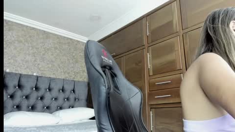 Estella online show from 01/07/25, 10:52