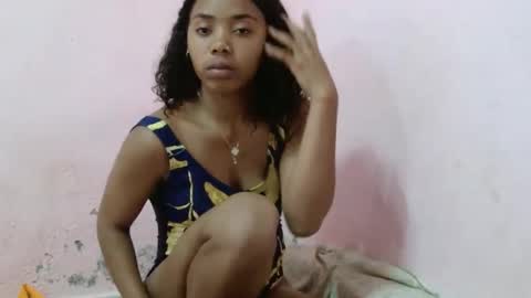 stellah2555 online show from 11/25/25, 09:48