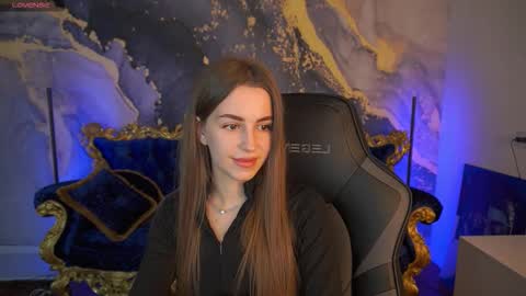 stellahoneywell online show from 10/24/25, 01:18