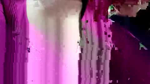 Snapshot of stellastonza chatting on 11/14/25, 04:17 stellastonza online show from 11/14/25, 04:17