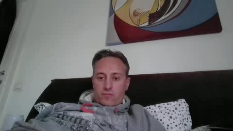 sten015 online show from 11/12/25, 02:28