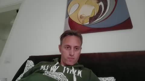 sten015 online show from 11/18/25, 11:58