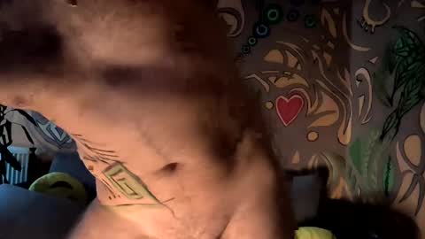 Snapshot of stenlyvrbich chatting on 01/11/25, 07:06 lee online show from 01/11/25, 07:06