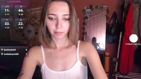 Snapshot of steph_fossst chatting on 09/11/25, 08:53 Stephanie 3 online show from 09/11/25, 08:53