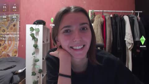 Snapshot of steph_fossst chatting on 09/25/25, 03:32 Stephanie 3 online show from 09/25/25, 03:32