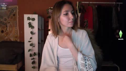 Snapshot of steph_fossst chatting on 09/25/25, 05:27 Stephanie 3 online show from 09/25/25, 05:27