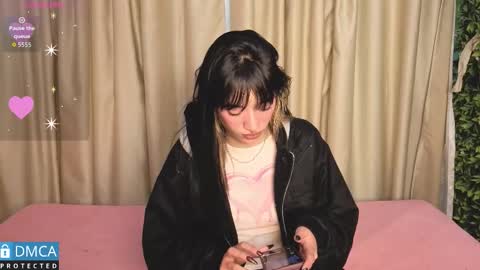 Stepha online show from 10/30/25, 11:11