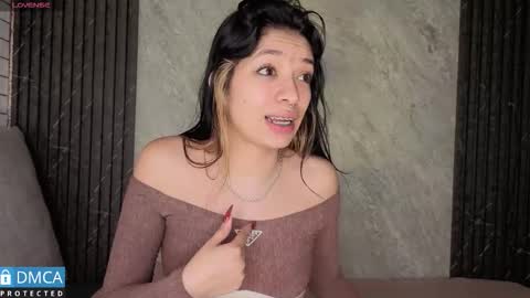 Stepha online show from 11/08/25, 11:10