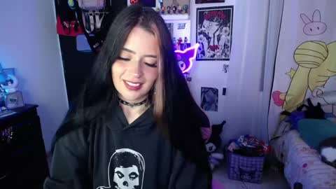 Snapshot of stephani_rousso chatting on 03/04/25, 07:54 joha cosmo online show from 03/04/25, 07:54