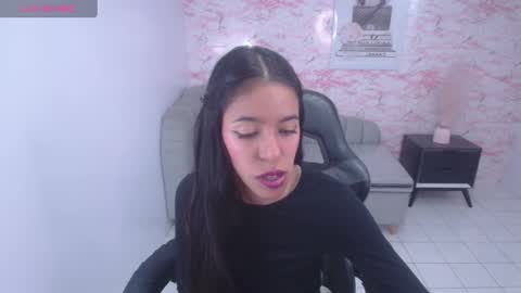 Snapshot of stephania_t chatting on 12/11/24, 03:56 Stephania online show from 12/11/24, 03:56