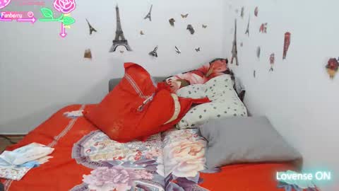 Stephanie   online show from 11/27/25, 11:34