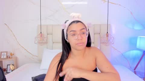 Stefanny online show from 12/16/24, 10:34