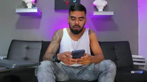    ................     online show from 10/28/25, 10:12