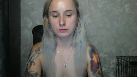 Snapshot of stephiepink chatting on 11/13/25, 11:09 Grace online show from 11/13/25, 11:09